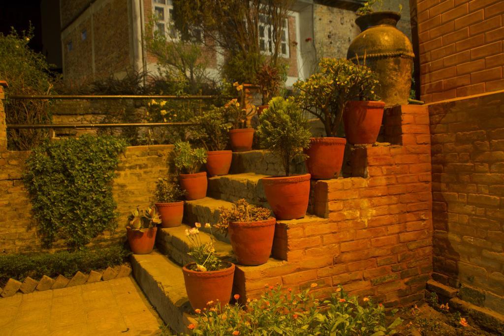 Pradhan House - Home Stay With Garden Bhaktapur Exterior photo